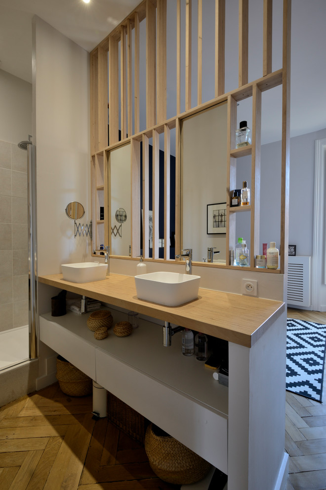 Modernes Badezimmer in Lyon