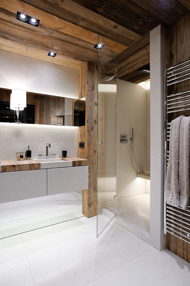 Design ideas for a rustic bathroom in Lyon.