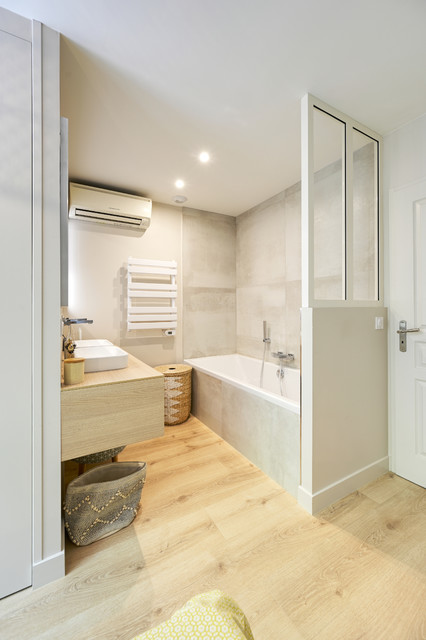 Chambre parentale avec douche et baignoire - Scandinavian - Bathroom -  Montpellier - by Chrysalide Architecture | Houzz