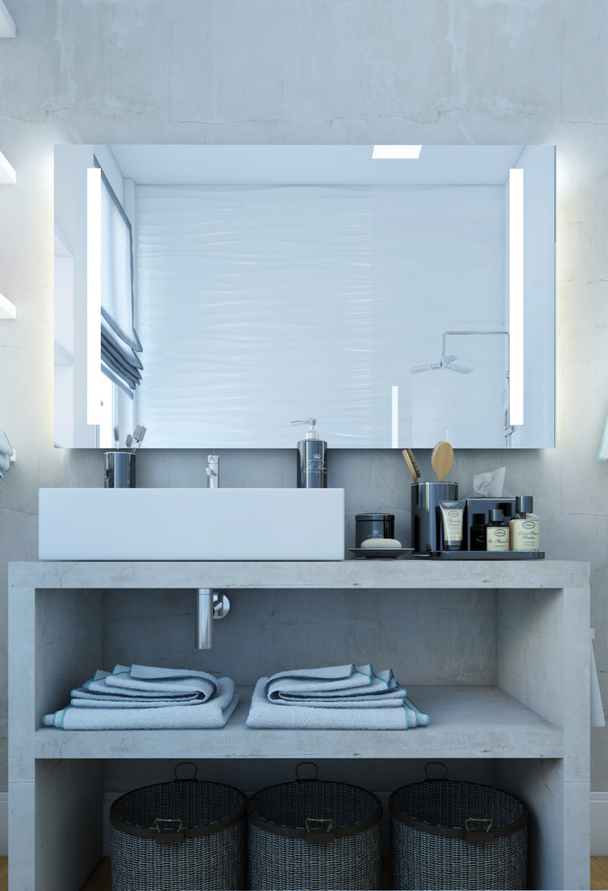 Inspiration pour une salle de bain design avec parquet clair.
