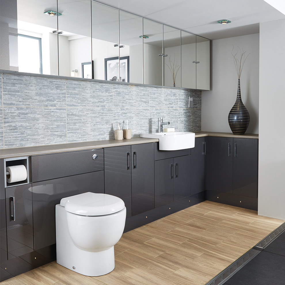Portfolio Bathroom Contemporary Bathroom Hertfordshire by