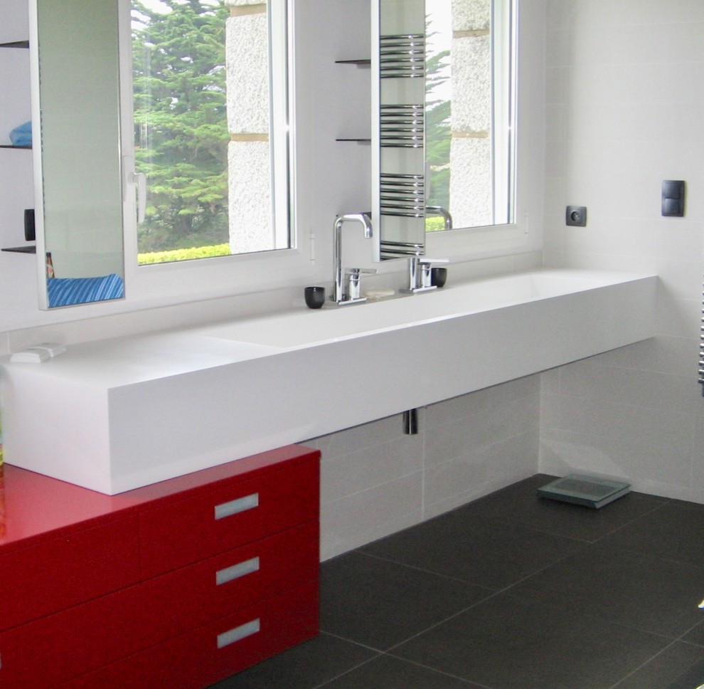 Rénovation complète de salle de bain et douche Modern Bathroom