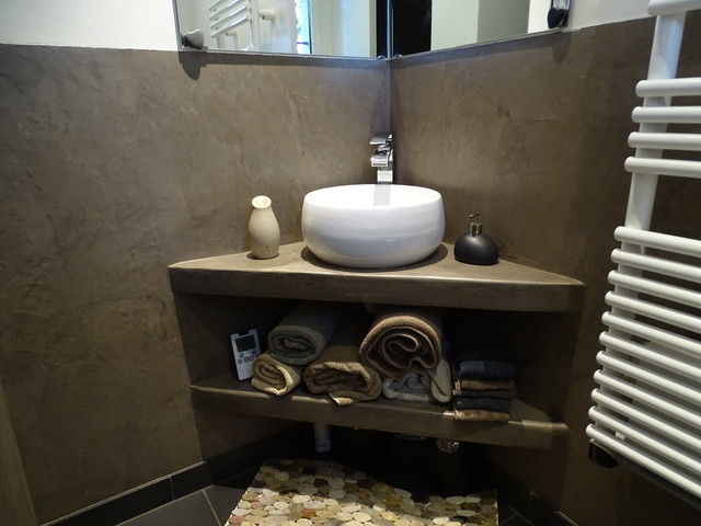 Rénovation Cuisine, Salle de bain et escalier en Béton ciré - Modern -  Badezimmer - Nizza - von Calixtone | Houzz