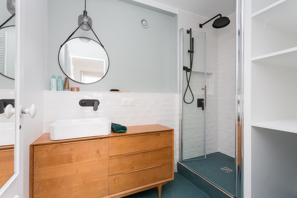 Small scandi ensuite bathroom in Other with flat-panel cabinets, medium wood cabinets, an alcove shower, a two-piece toilet, white tiles, metro tiles, white walls, ceramic flooring, a vessel sink, wooden worktops, grey floors, a hinged door and brown worktops.