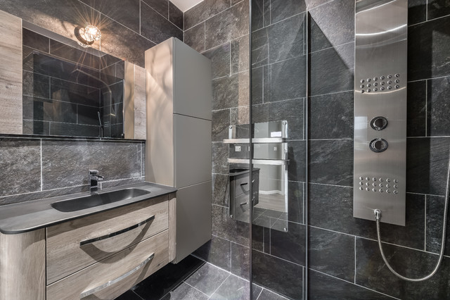 Salle de bain ardoise et bois, naturelle et élégante - Moderne - Salle