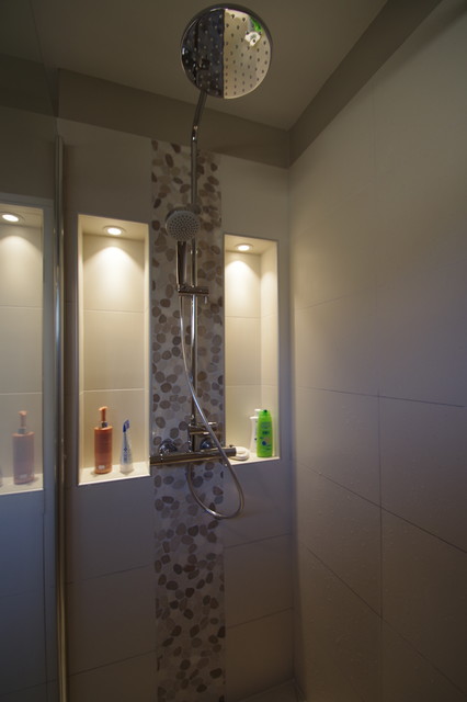 SALLE DE BAIN Melun Niche dans la douche avec spots led - Contemporain -  Salle de Bain - Paris - par HENRY's Décoration | Houzz