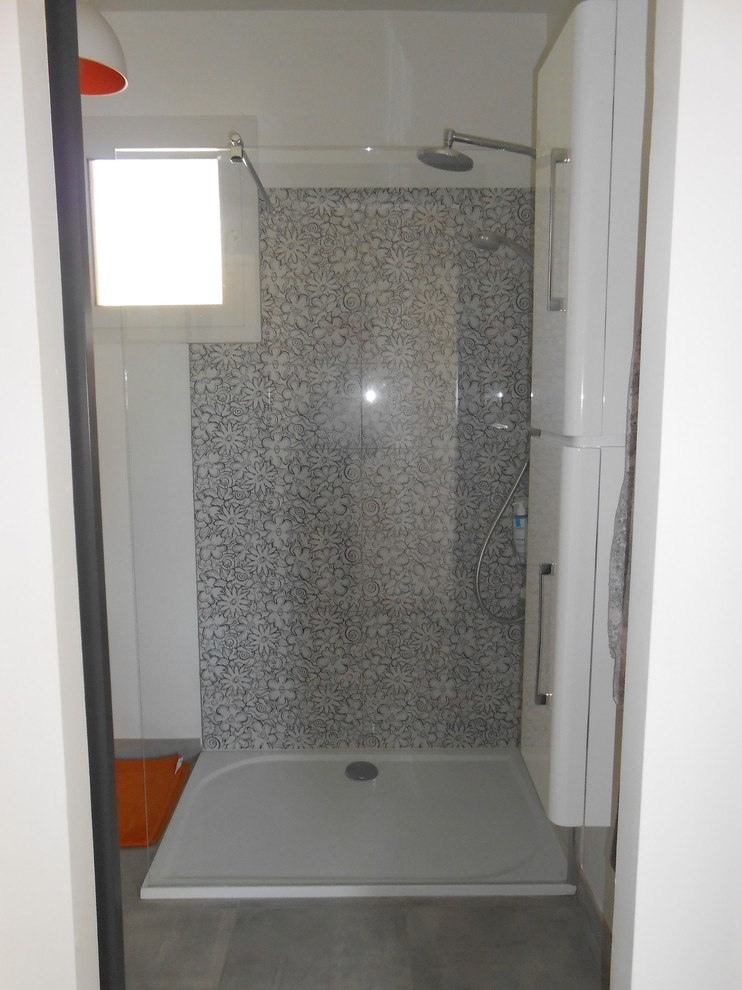 Salle De Bain Romantique A Toulon Shabby Chic Style Bathroom Montpellier By As De Carreaux Houzz