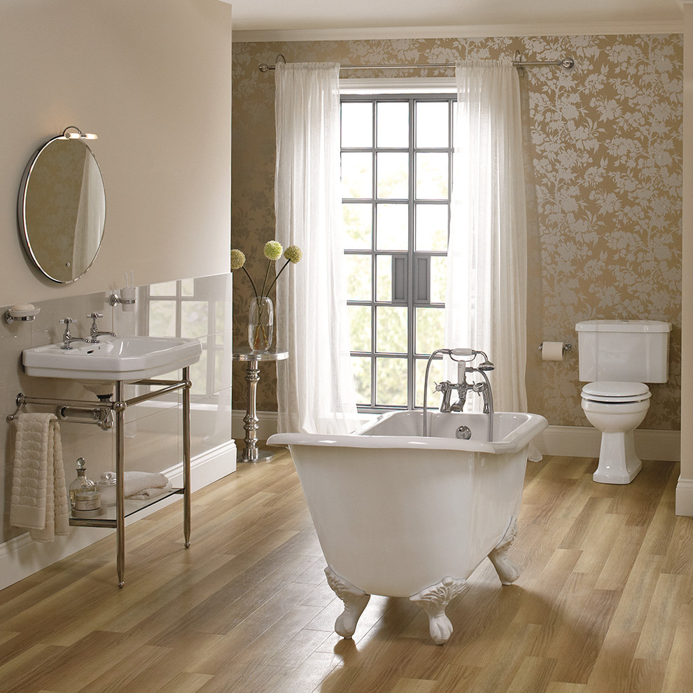 Photo of a traditional bathroom in Hertfordshire.