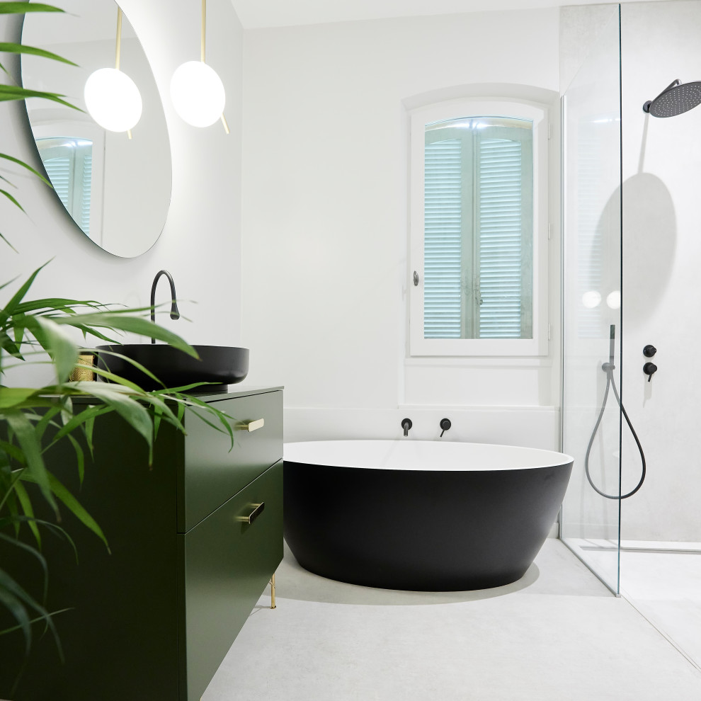 Modernes Badezimmer in Toulouse