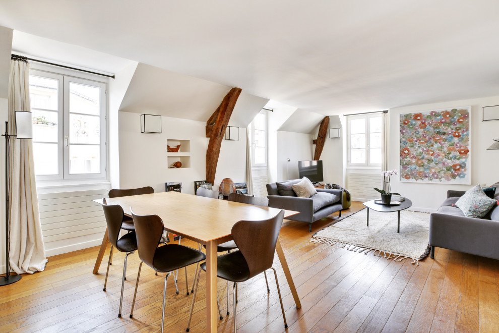 Mittelgroßes Modernes Wohnzimmer in Paris