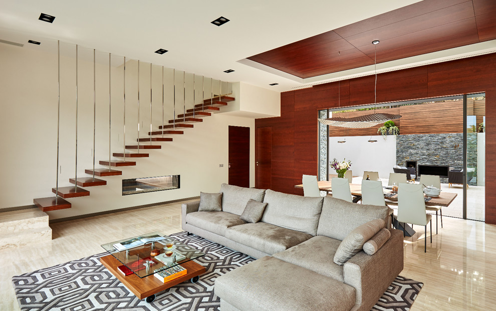 Foto di un grande soggiorno design aperto con sala formale, camino lineare Ribbon e nessuna TV