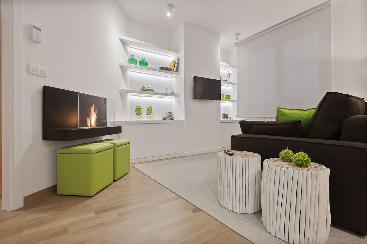 75 All Fireplaces Yellow Floor Living Room Ideas You'll Love - February,  2024 | Houzz