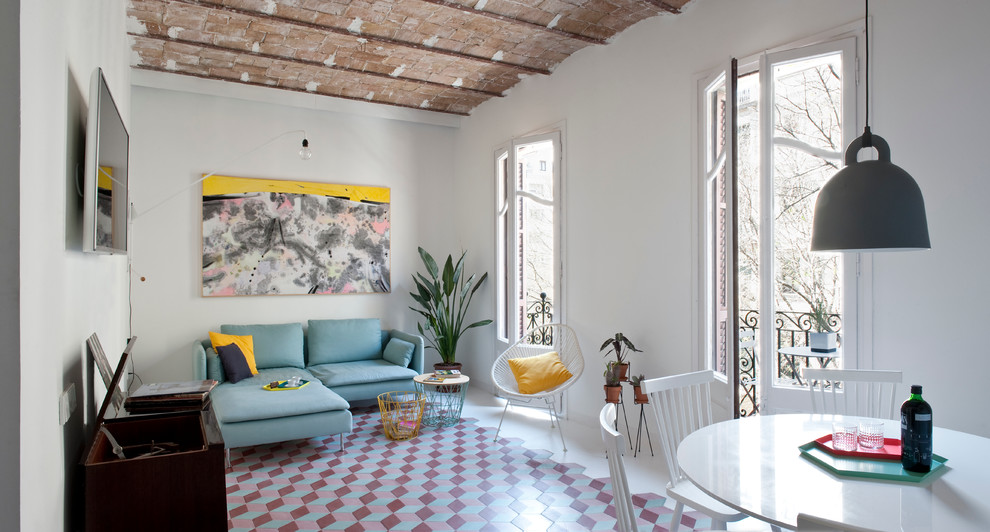 На фото: парадная, открытая гостиная комната среднего размера в современном стиле с белыми стенами и полом из керамической плитки без камина, телевизора