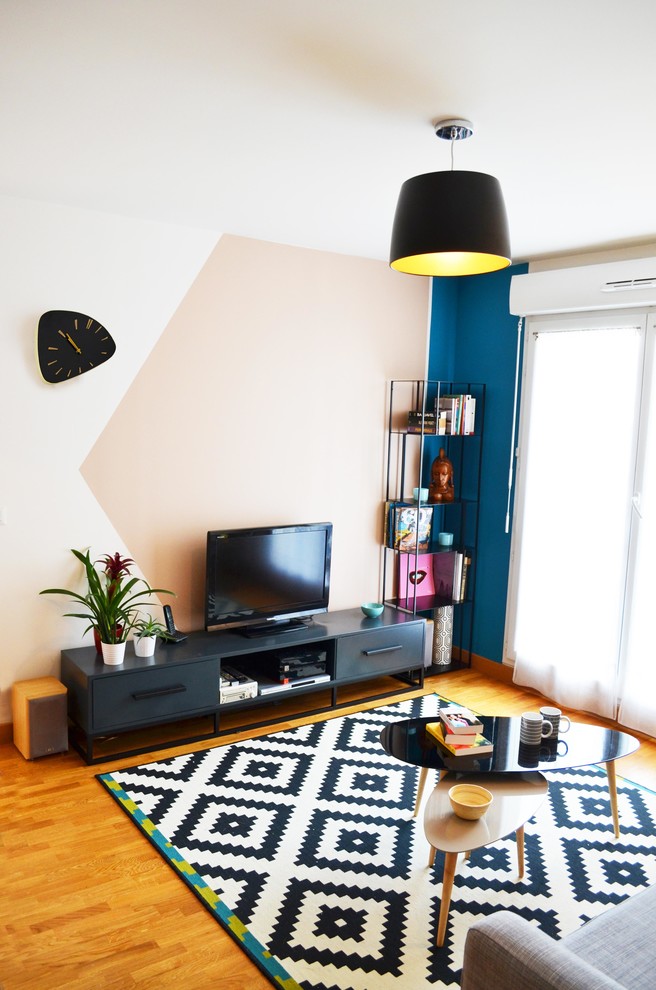 Photo of a scandi living room in Paris.