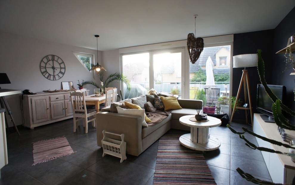 Inspiration för mellanstora minimalistiska vardagsrum