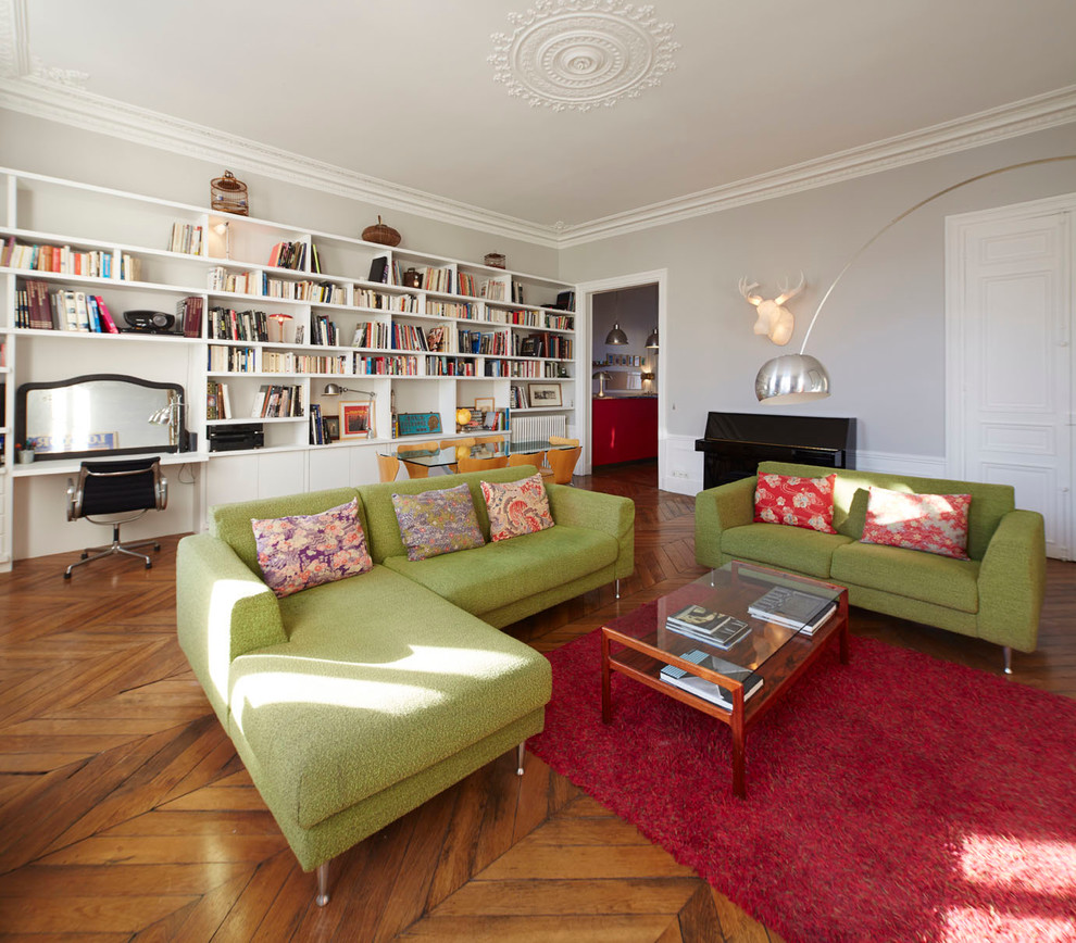 Living room - eclectic living room idea in Paris