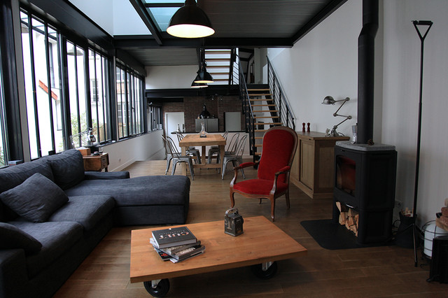 Atelier Loft Ouest Parisien Industriel Salon Paris Par Blandine Alric Cherfan Mood Houzz