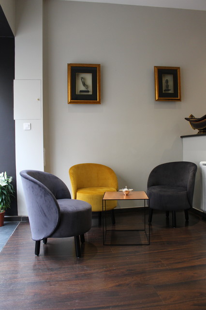 Decoration D Un Institut De Beaute Paris 16eme Contemporain Salon Paris Par Colombadeco Houzz