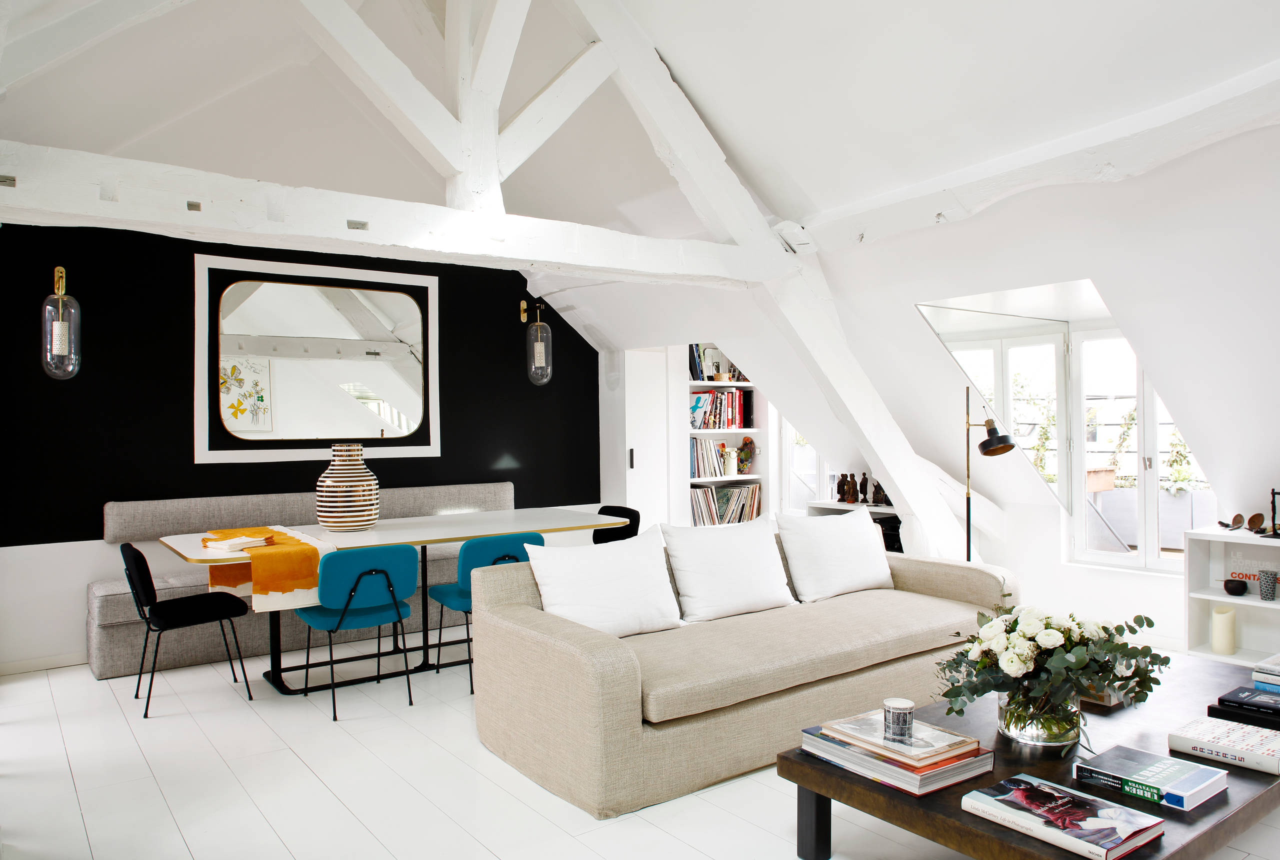 75 Scandinavian Living Room with Black Walls Ideas You'll Love - October,  2022 | Houzz
