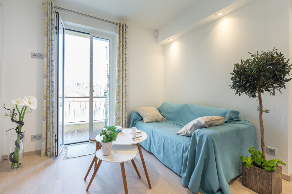Modernes Wohnzimmer in Nizza