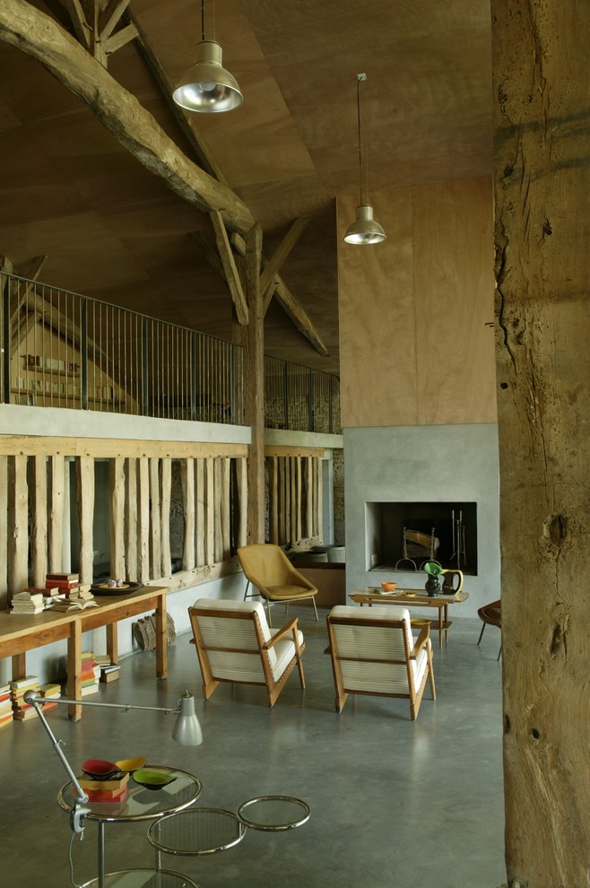 Eklektisches Wohnzimmer in Bordeaux