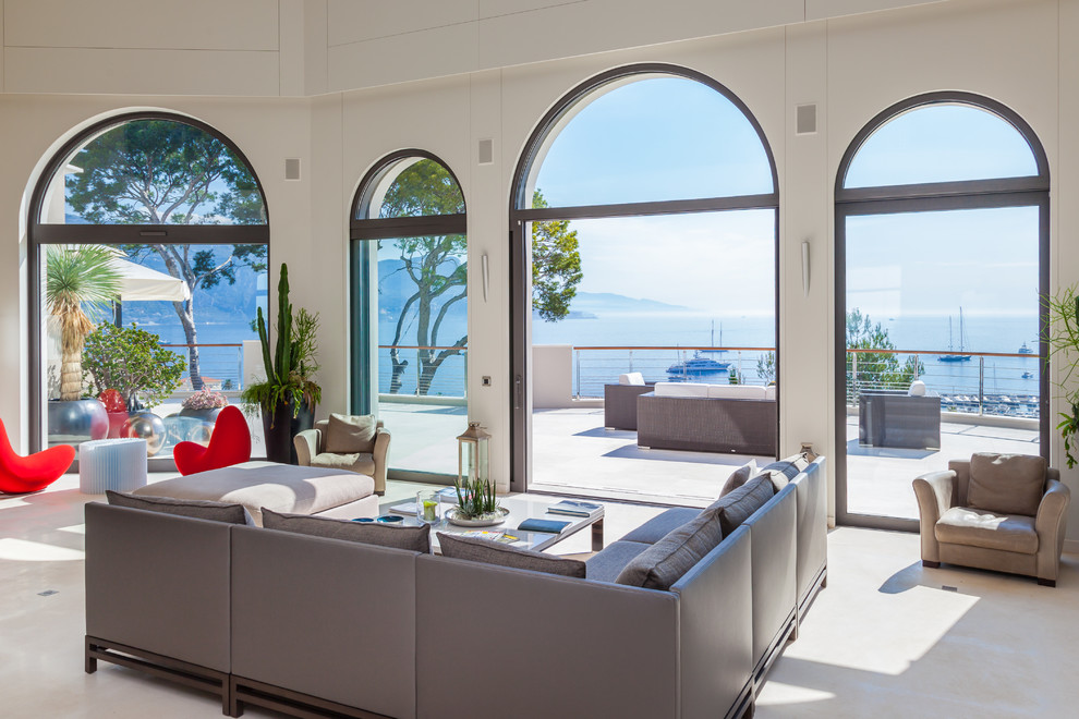 Idées déco pour un grand salon contemporain ouvert avec un mur blanc, aucune cheminée, aucun téléviseur et une salle de réception.