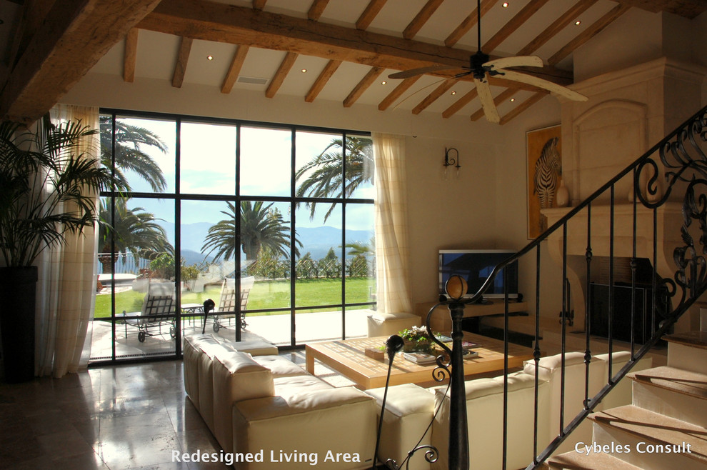 Living room - mediterranean living room idea in Nice