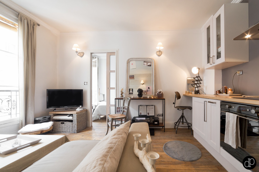 Paris Ix Appartement 25m2 Farmhouse Living Room Paris By Decoration Parisienne Houzz