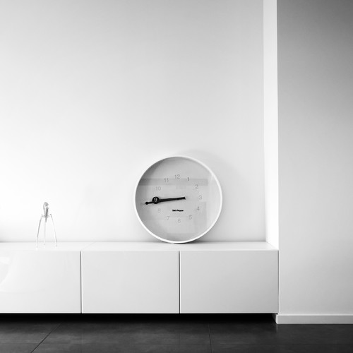 壁掛け時計とインテリアの関係 位置とサイズの考え方 Houzz ハウズ