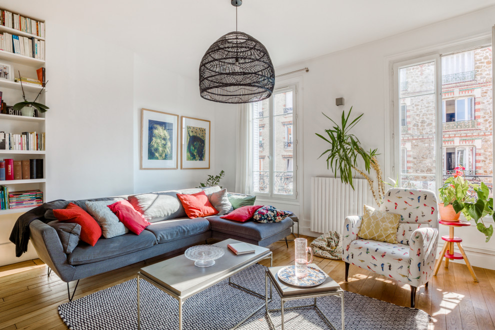 Inspiration for a scandinavian living room in Nantes.