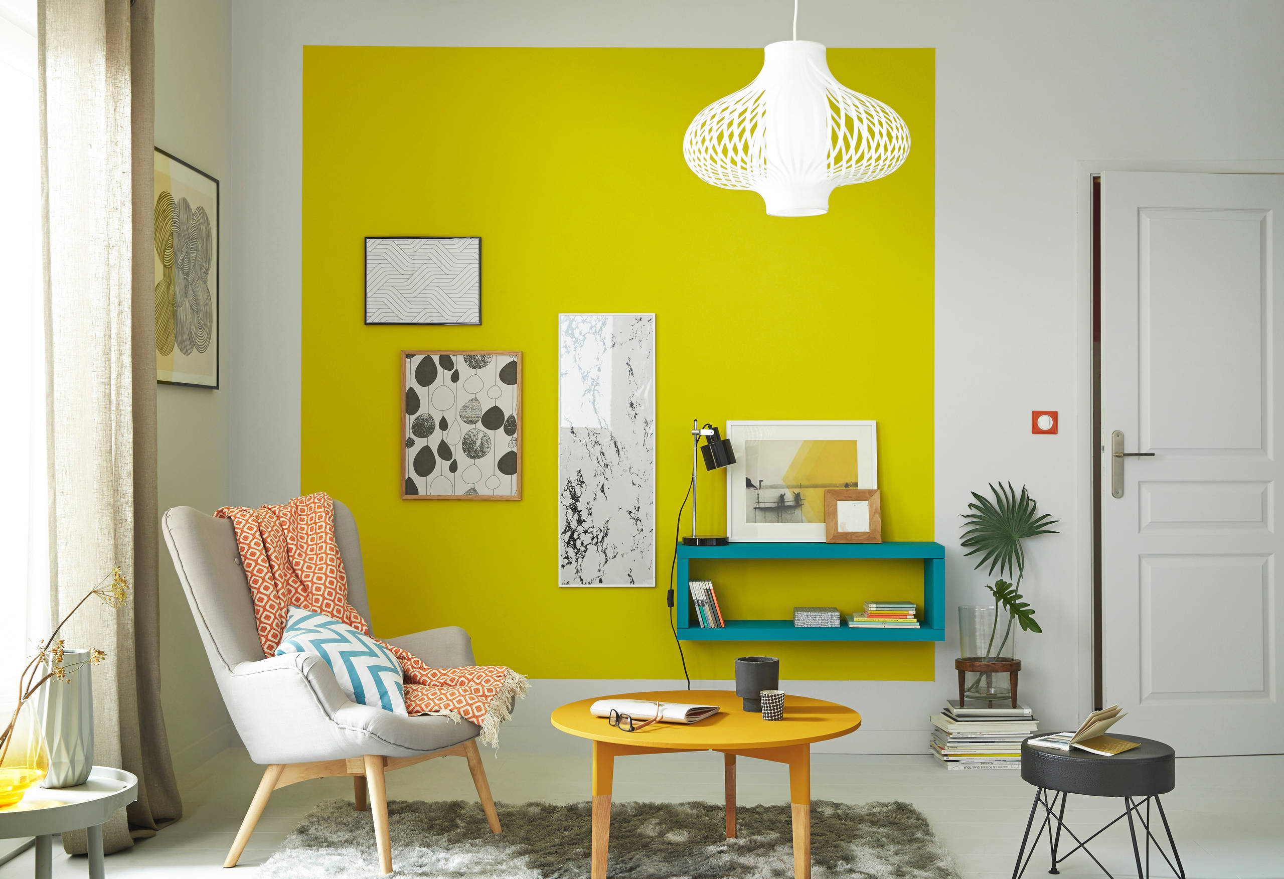 Красиво покрасить комнату. Интерьер в ярких тонах. Крашеные стены в интерьере. Желтый интерьер. Яркие стены в интерьере.