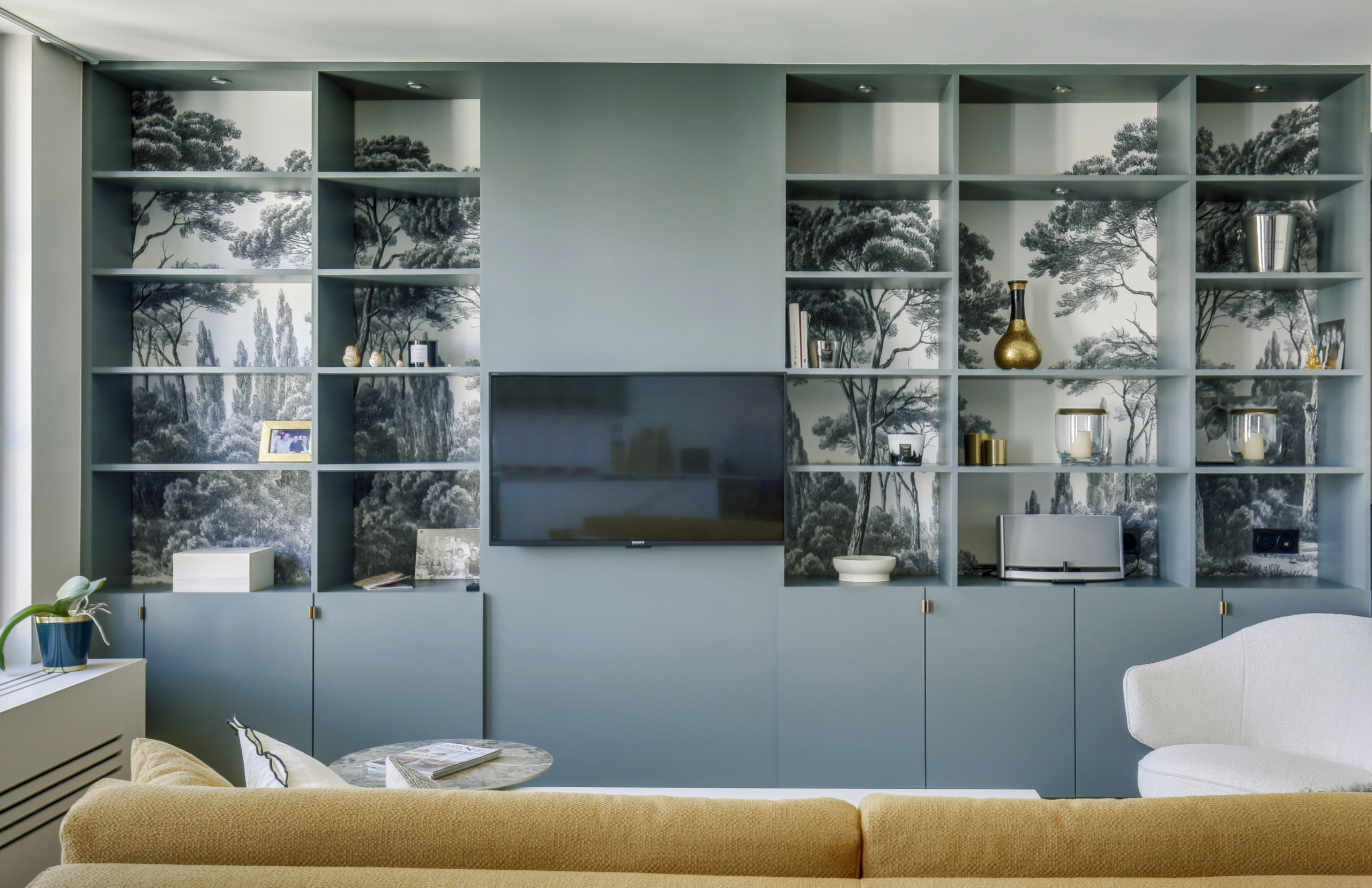 グレーのおしゃれなリビング 壁紙 のインテリア画像 75選 22年9月 Houzz ハウズ