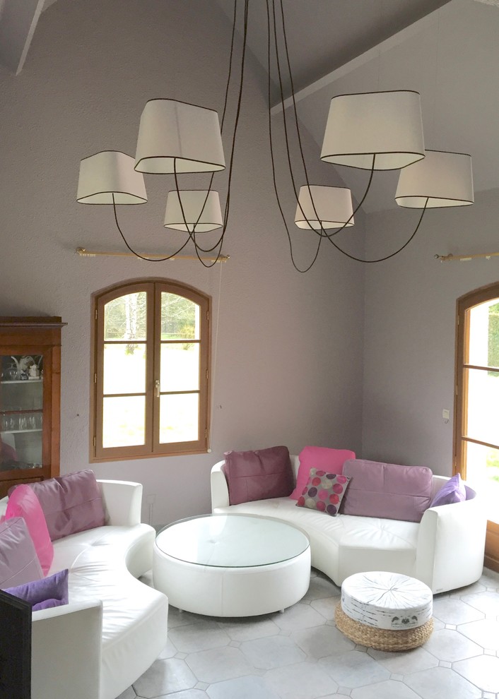 Suspension XXL dans un salon Contemporain Salon Paris par