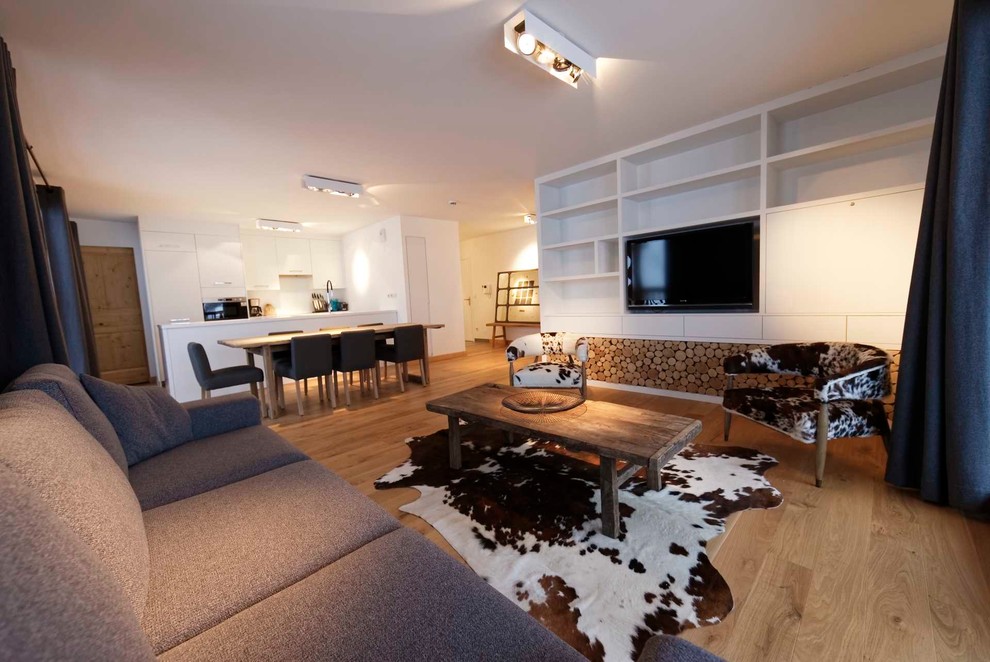 Design ideas for a rustic living room in Paris.
