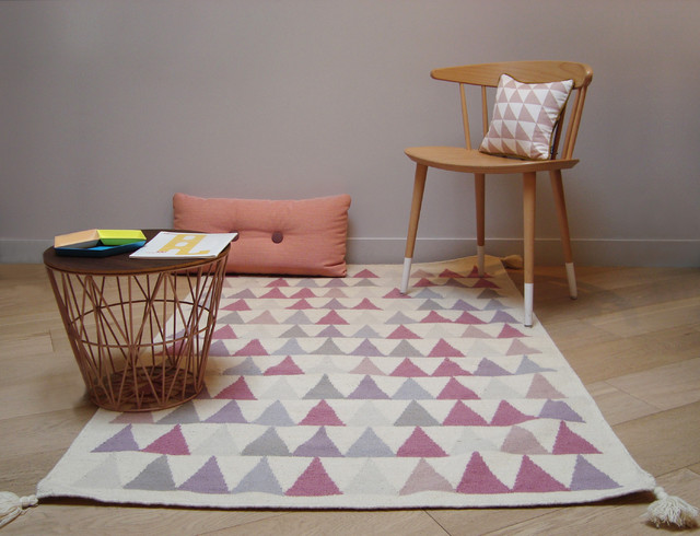 Tapis Triangles Rose - Scandinavian - Living Room - Paris - by Tapis-enfant.com  | Houzz IE