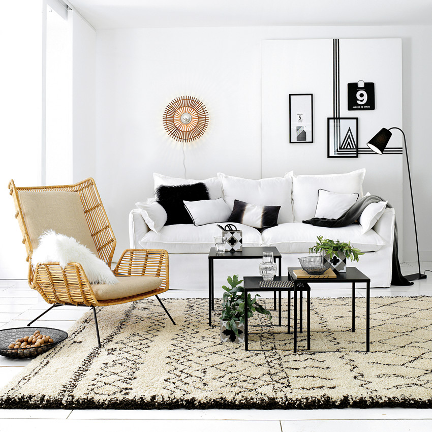 Island style living room photo in Lille