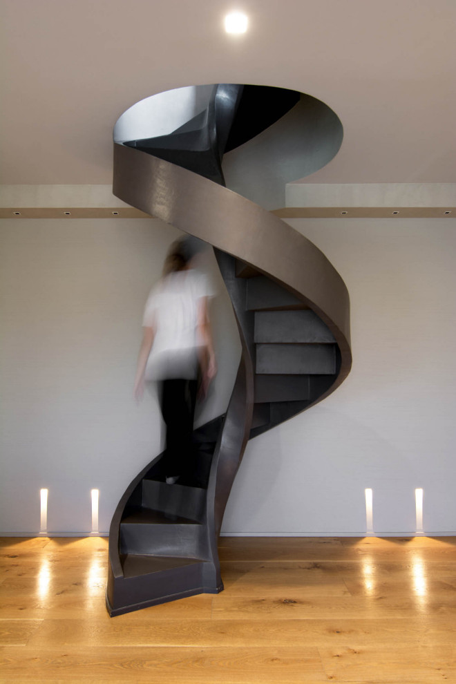 This is an example of a modern staircase in Florence.