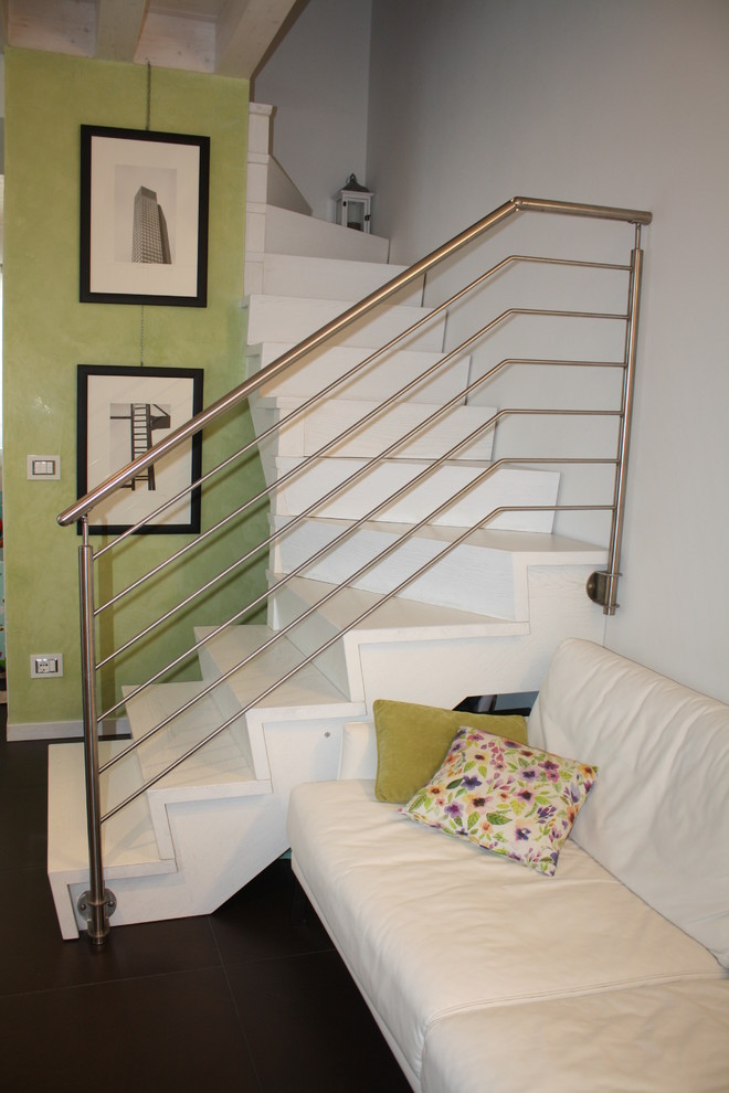 Стильный дизайн: лестница в стиле модернизм - последний тренд
