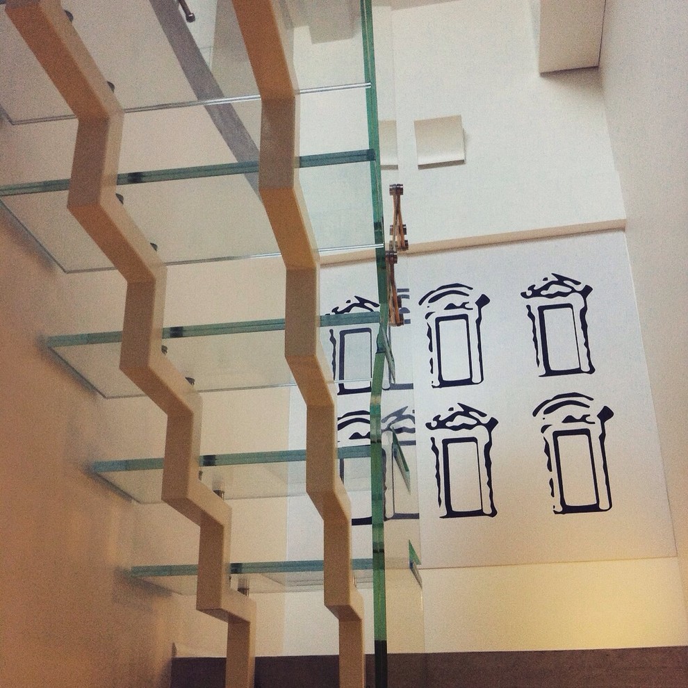 Design ideas for a contemporary staircase in Naples.