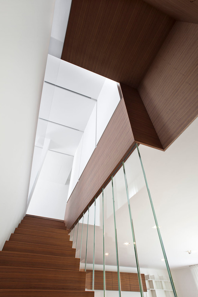 This is an example of a contemporary staircase in Venice.