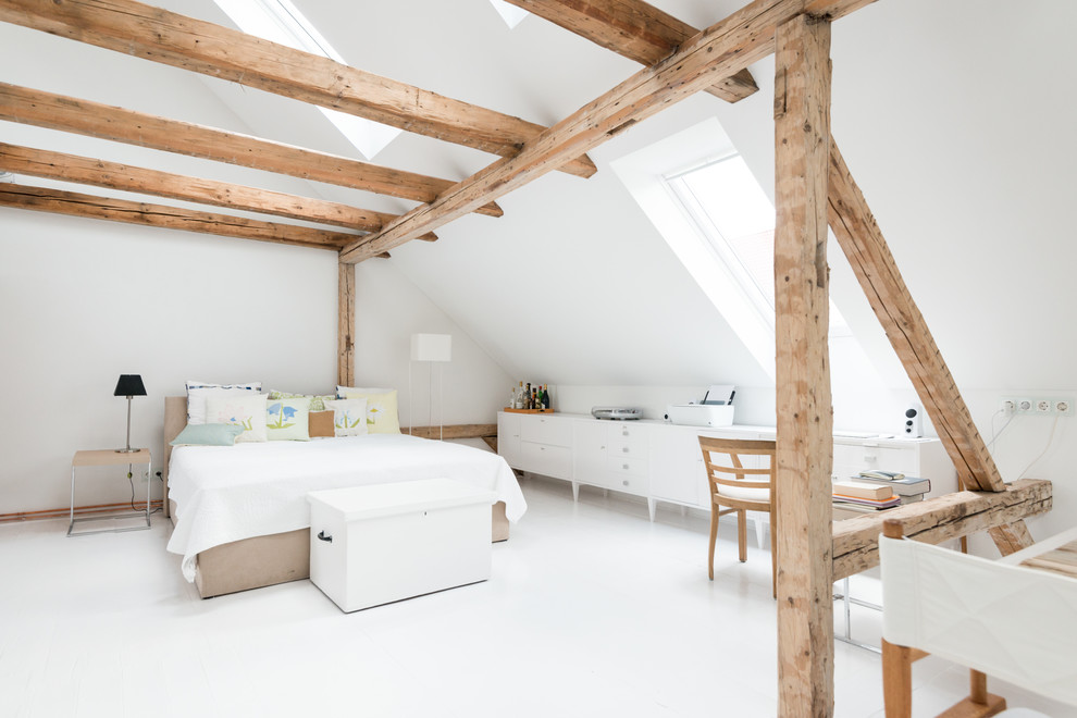 ドルトムントにあるコンテンポラリースタイルのおしゃれな主寝室 (白い壁、リノリウムの床) のレイアウト