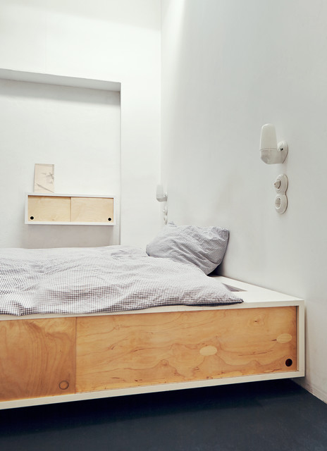 Seng med opbevaring er oplagt i små soveværelser – Opbevaring under seng,  evt. seng med skuffer er gode muligheder