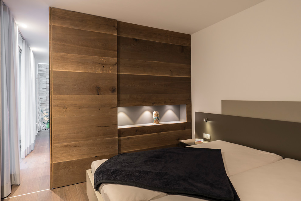 Privates Wohnhaus_Schlafzimmer - Contemporary - Bedroom - Stuttgart