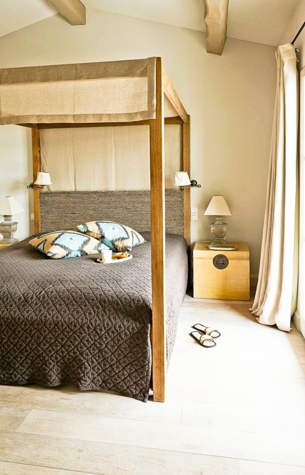 Photo of a mediterranean bedroom in Hamburg.