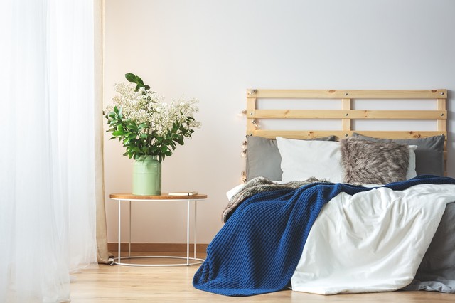 Stilvoller Couch- und Beistelltisch AMSTERDAM von take me HOME -  Scandinavian - Bedroom - Other - by HolzDesignPur | Houzz IE