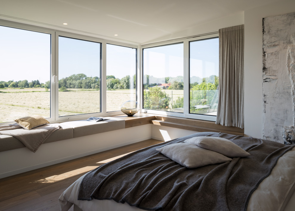 Design ideas for a contemporary bedroom in Bremen.