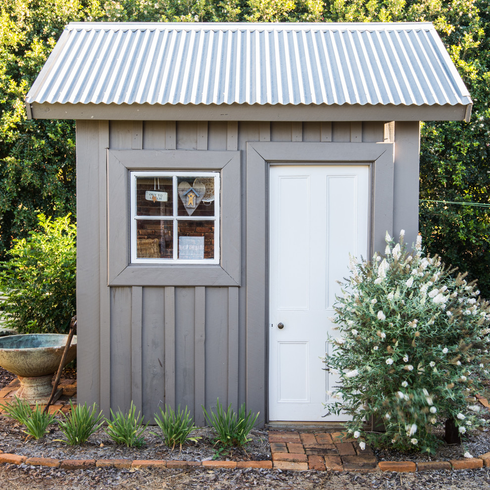 Inspiration for a small cottage detached shed remodel in Brisbane