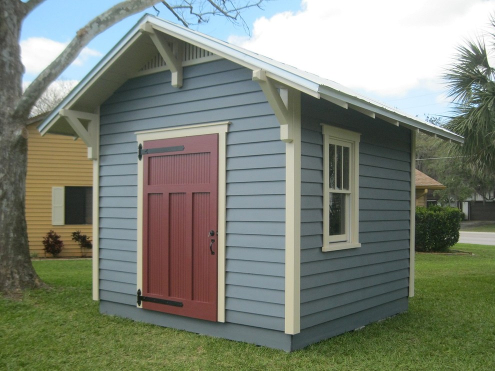 Inspiration for a craftsman detached garden shed remodel in Orlando
