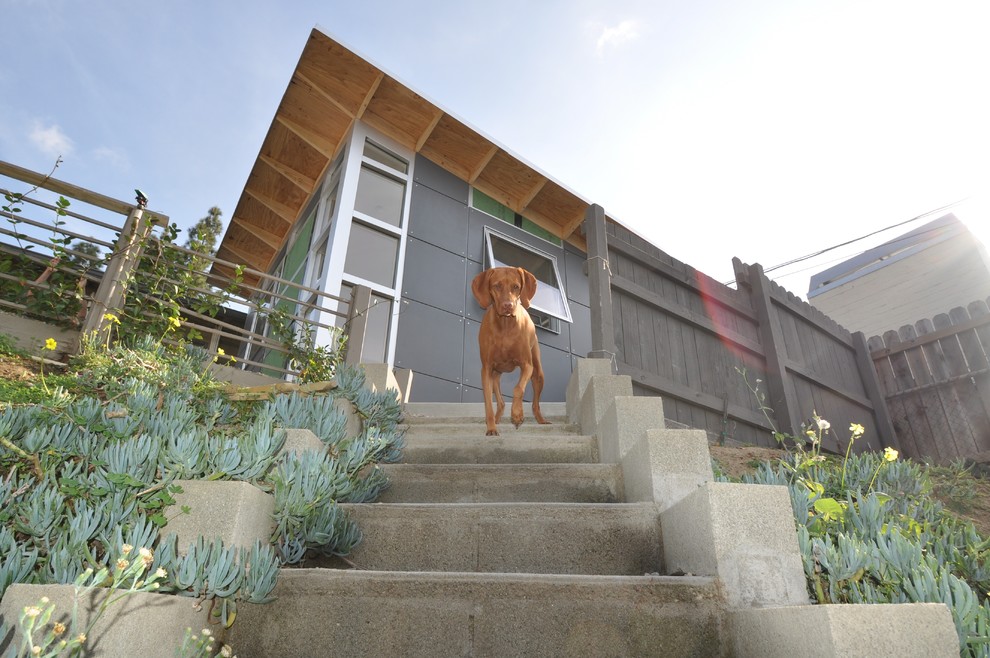 Inspiration for a small contemporary detached studio / workshop shed remodel in Los Angeles