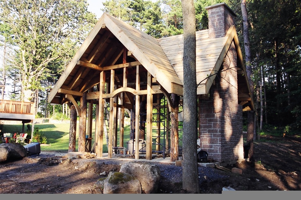 Design ideas for a traditional garden shed and building in Ottawa.